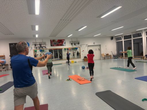 Annette Schmitt Gruppentraining MTV Ludwigsburg